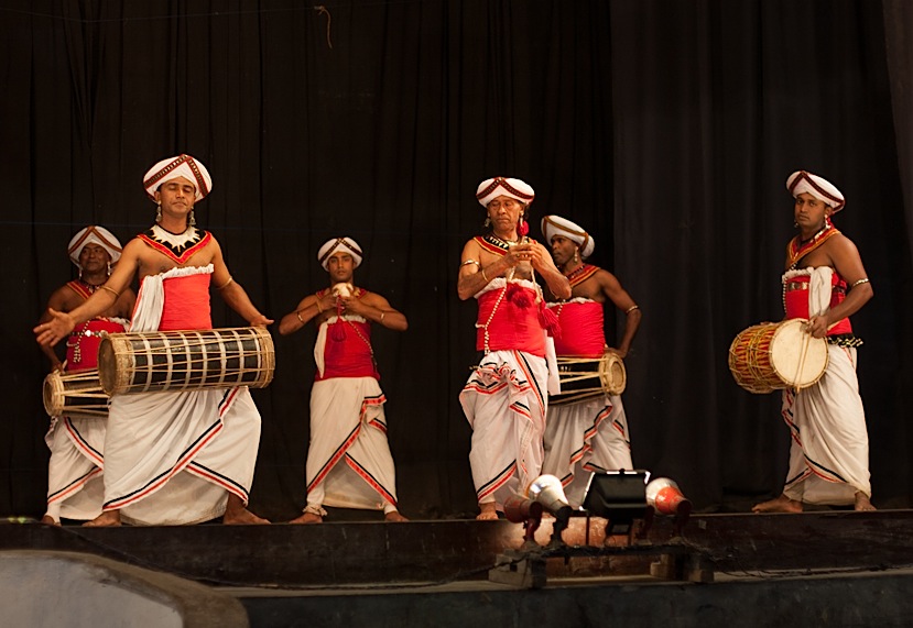 ланкийские танцоры