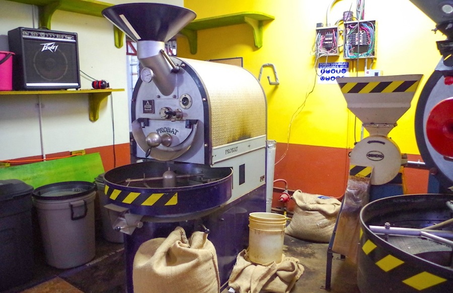 Машина для обжарки кофе в Doka Estate