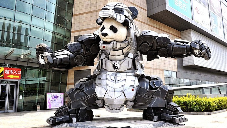 статуя панды в Китае