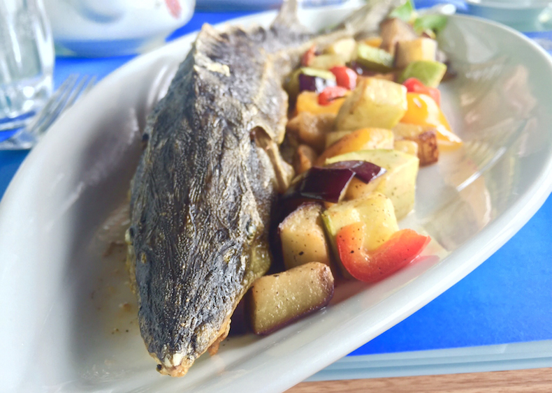 Морскую рыбу для вас в одесских ресторанах приготовят на любой фасон