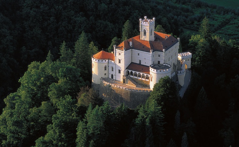 замок Trakošćan, Загорье, Хорватия