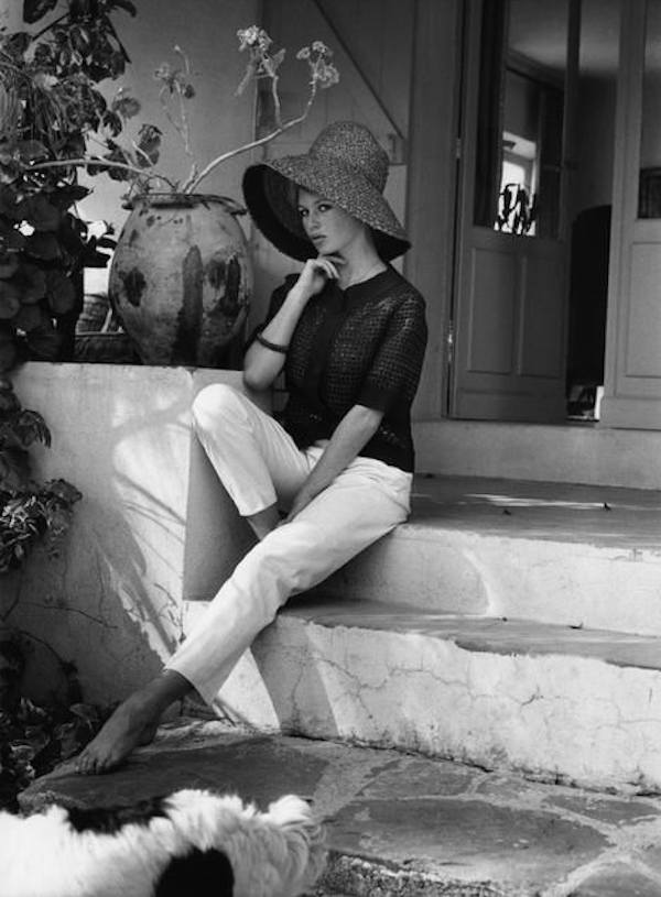 Brigitte Bardot, photographed at home in St. Tropez, 1960. Photo: Nicolas Tikhomiroff (lapitiedangereuse)