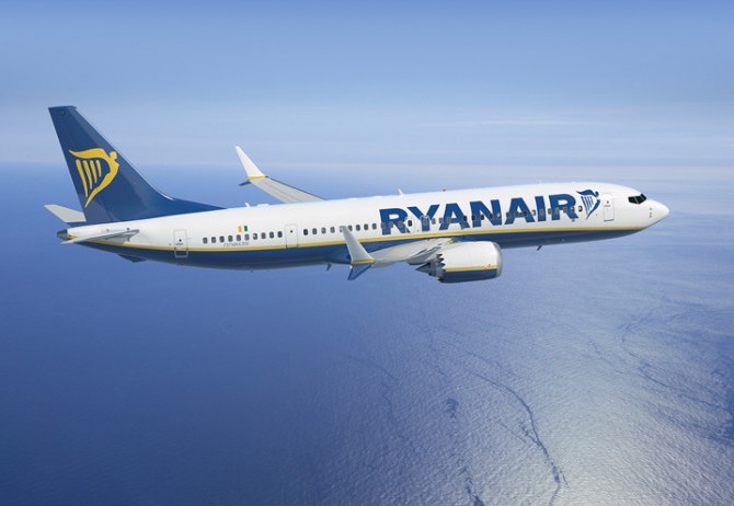 Ryanair-MAX-2-700x525