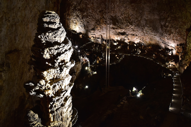 Гротта Джиганте гигантская пещера Италия