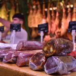 Пять рынков Мадрида: на охоту за хамоном, сырами и не только